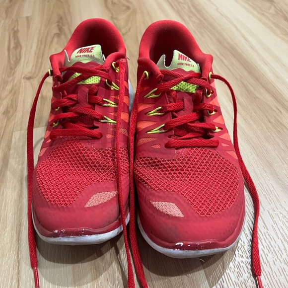 Women’s Nike Athletic Shoe 9.5 x2 - Picture 10 of 12